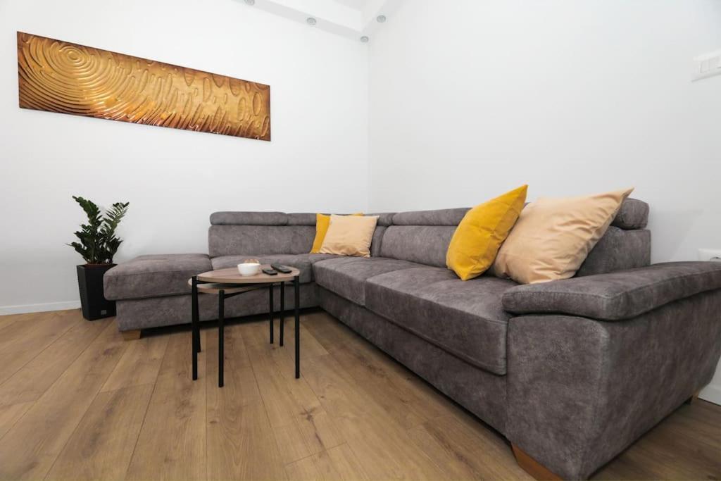 Tata Apartment Split Eksteriør bilde